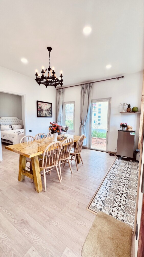 # 🏡 VILLA ODWIN 44 ĐÀ LẠT – GẦN CHỢ ĐÊM, SÂN VƯỜN XANH MÁT, KHÔNG GIAN ẤM CÚNG CHO CẢ GIA ĐÌNH
