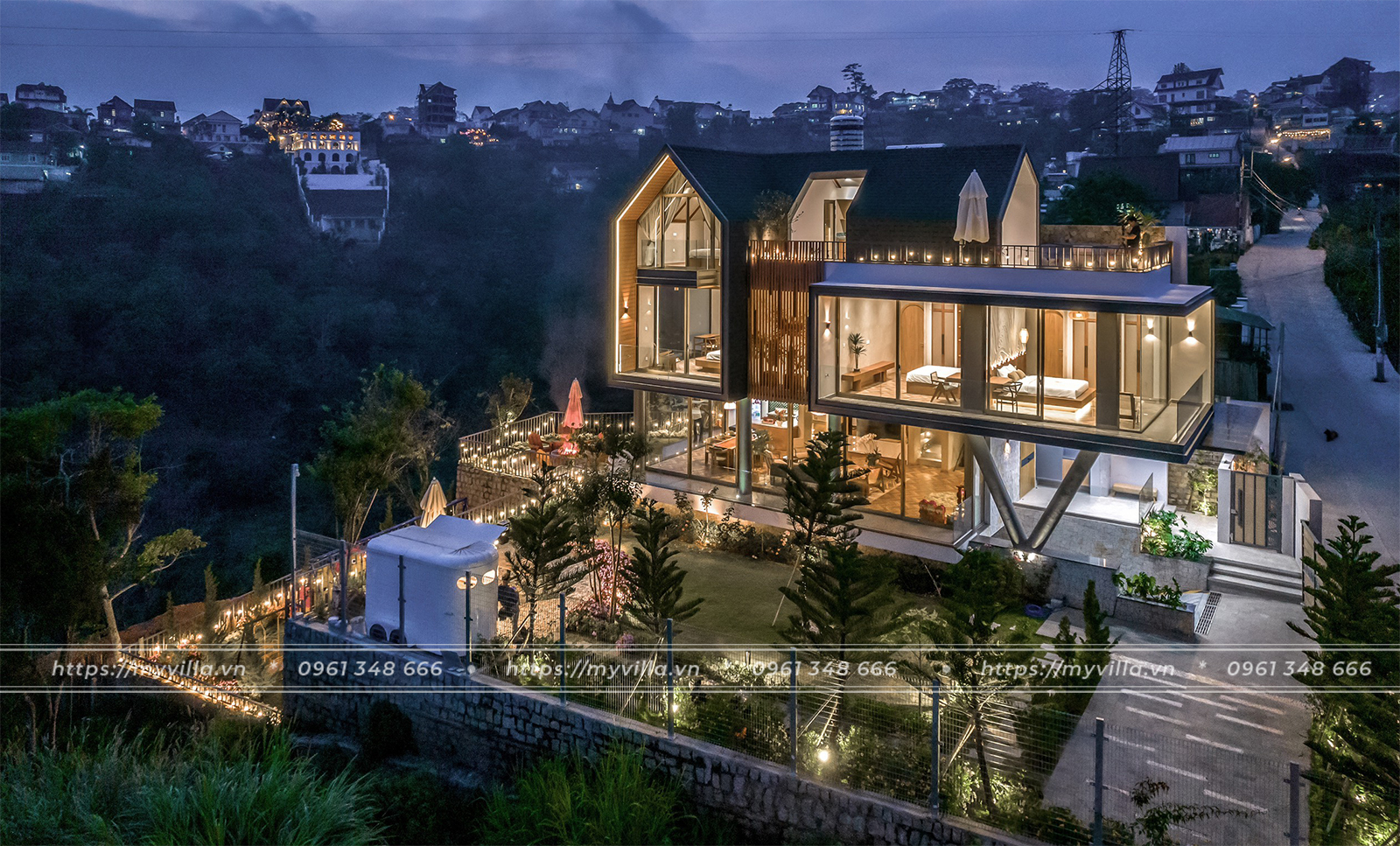 Trình làng căn villa mới tinh tại Đà Lạt. SƯƠNG MÙ Villa mang phong cách hiện đại, không gian và nội thất cao cấp. Đặc biệt nhiều tiện ích có trong sẵn trong căn như: