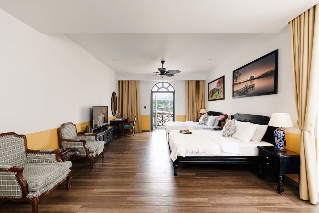 🏡✨ **VILLA ĐÀ LẠT VIEW THUNG LŨNG ĐÈN LỒNG – THIẾT KẾ INDOCHINE CAO CẤP – Ô TÔ VÀO TẬN NƠI** ✨🏡